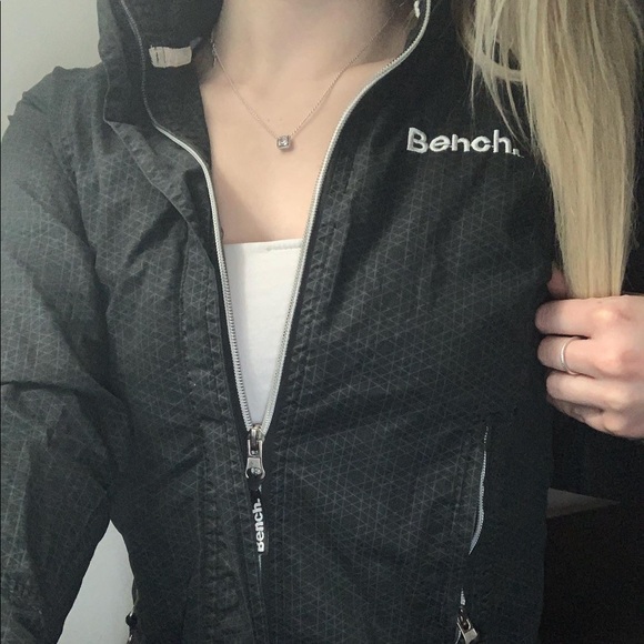 Bench Jacket - Picture 2 of 5